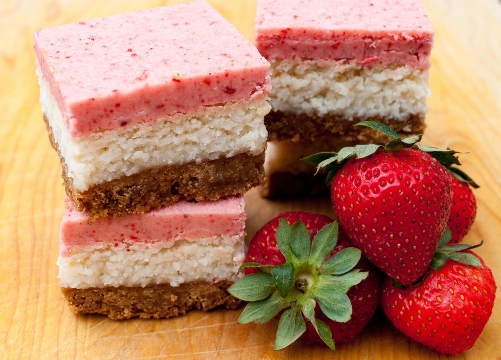 Neapolitan Squares - Traybakes & More