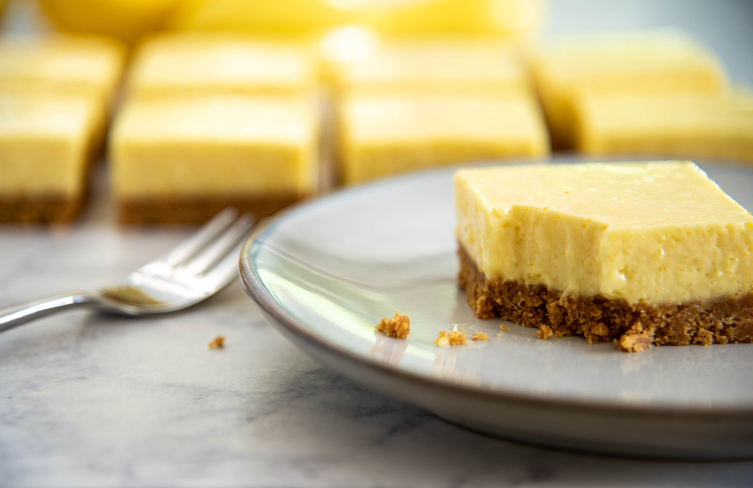 No Bake Lemon Cheesecake Bars